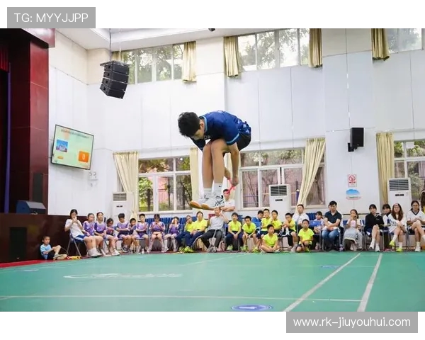 2025粤友杯足球赛事激战正酣全面点燃湾区体育激情风采盛况魅力