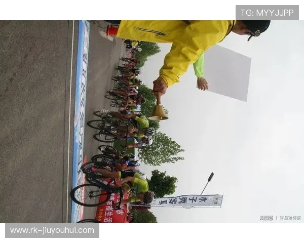 以鄢陵足球俱乐部为核心打造中原地区青少年足球发展与体育产业融合示范区