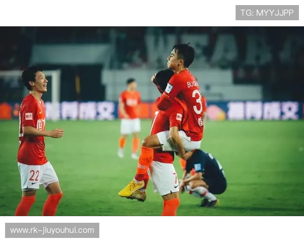 《野球场装逼足球：从街头对抗到激情四射的球场梦》